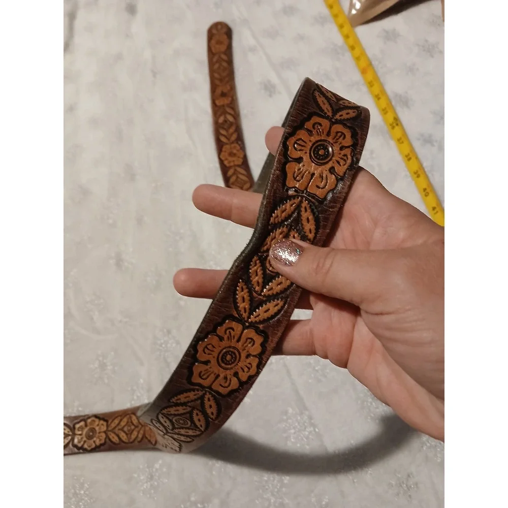 Xl tony lama belt with a boho hippy cottagecore floral design